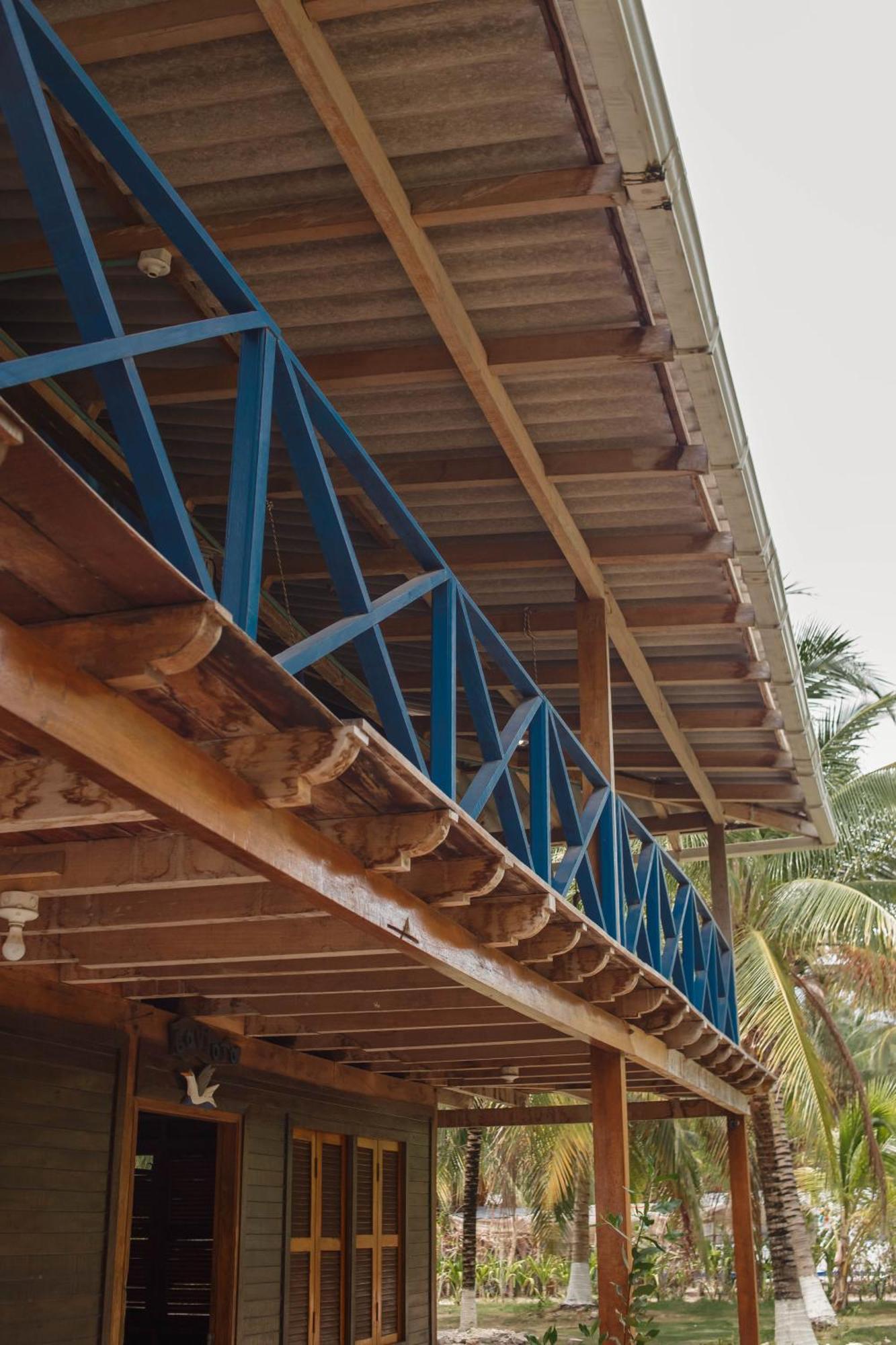 Isla Grande Eco-Hostal Exterior photo